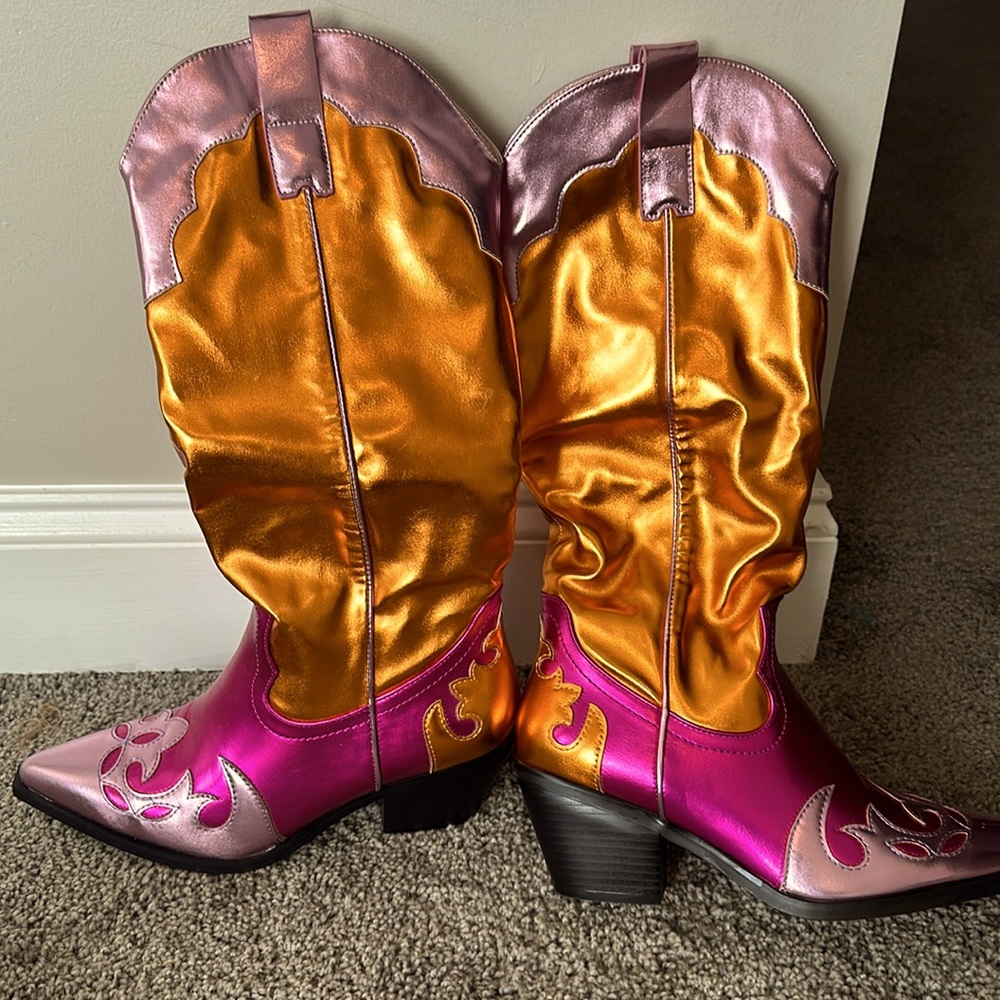 SHOW STOPPERS! AZALEA WANG Hendrix boot Size 8 Cowboy boots Worn once